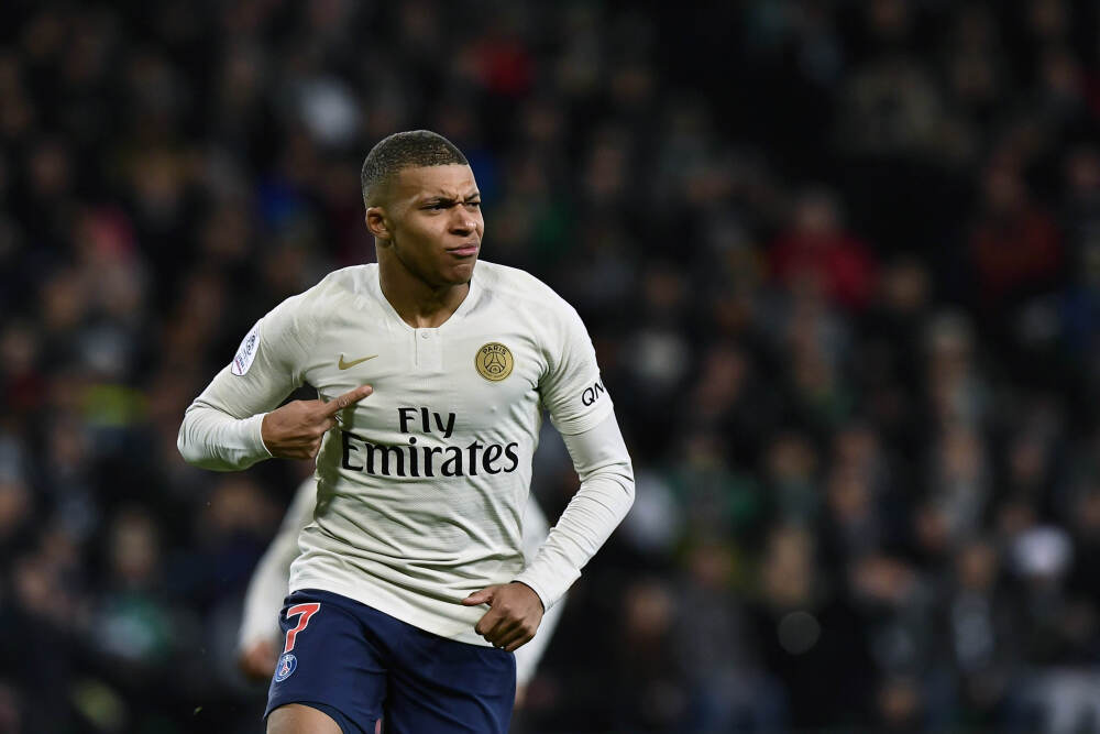 “姚班天才”坐镇，国产汽车巨头的智驾豪赌